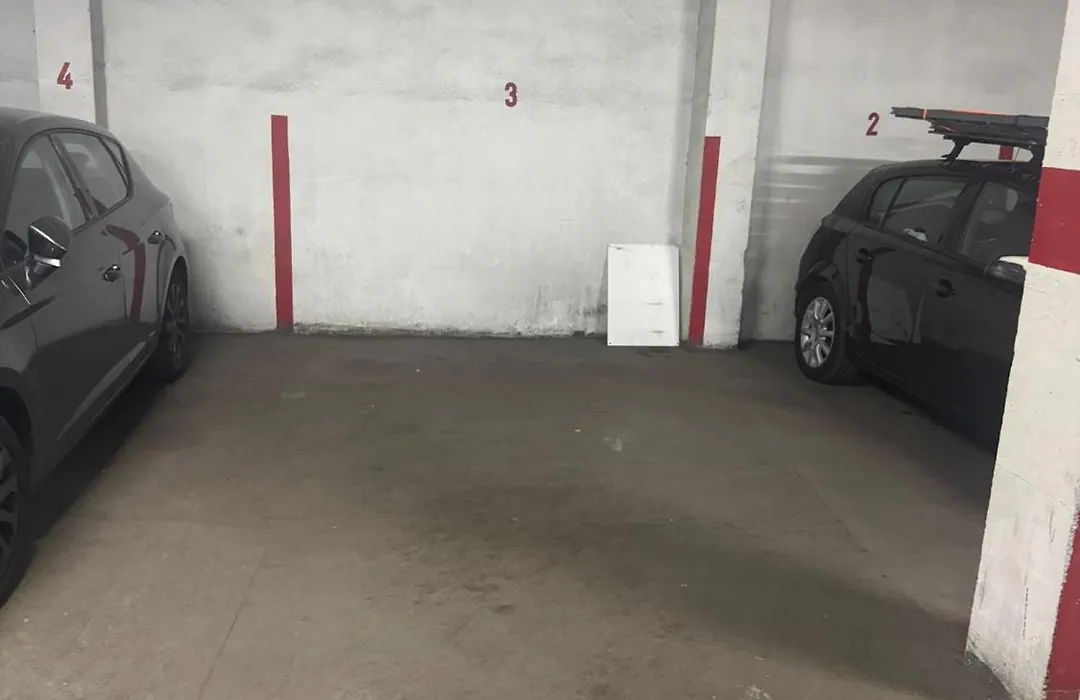 Apartamento con Parking El Rincón del Arte Granada Centro-1